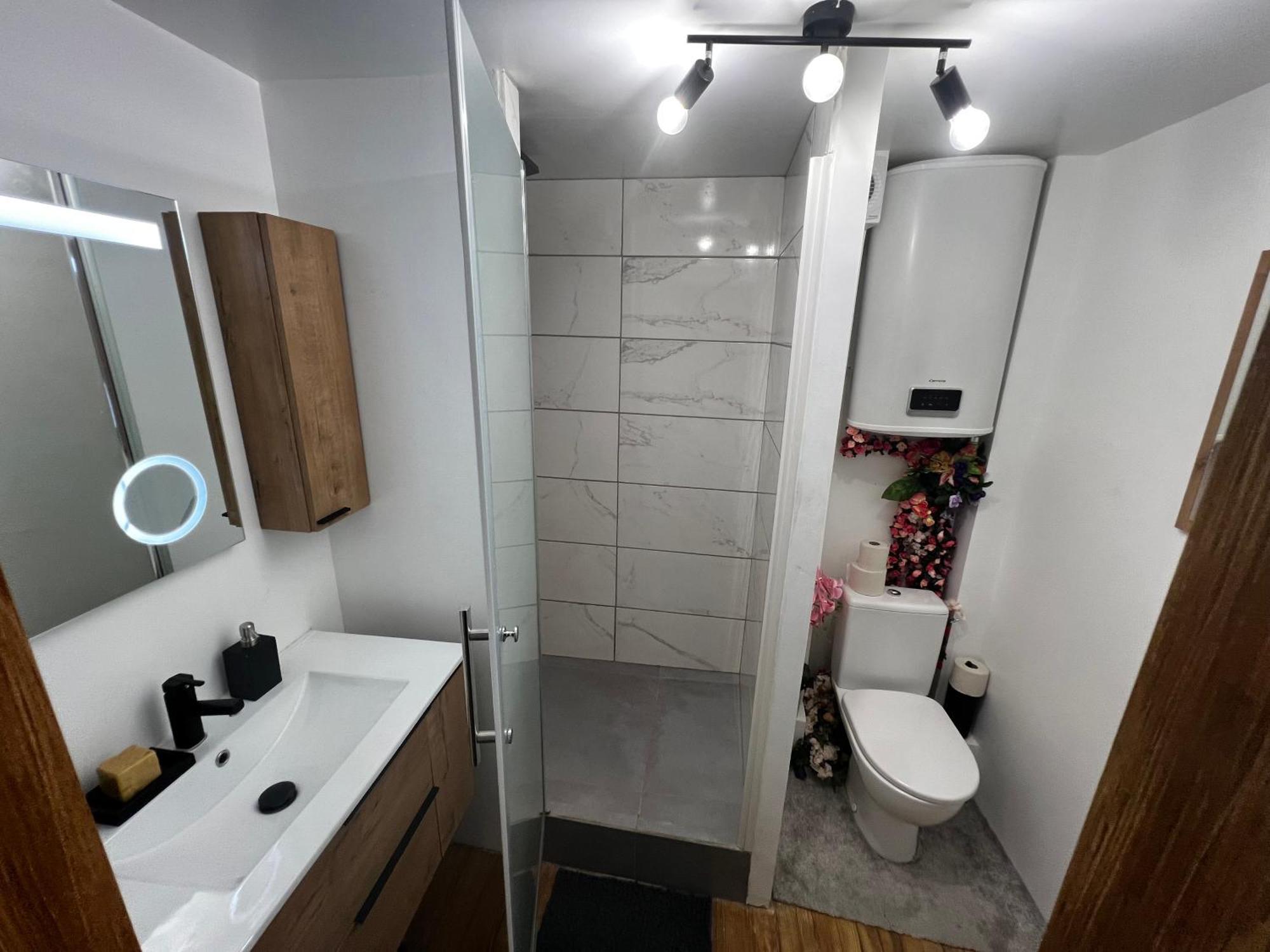 Appartement Moderne Et Chaleureux بريانسن المظهر الخارجي الصورة